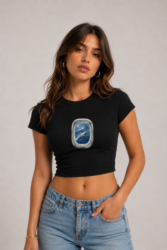 Okyanus Penceresi Baskılı Siyah Kadın Crop Baby Tee